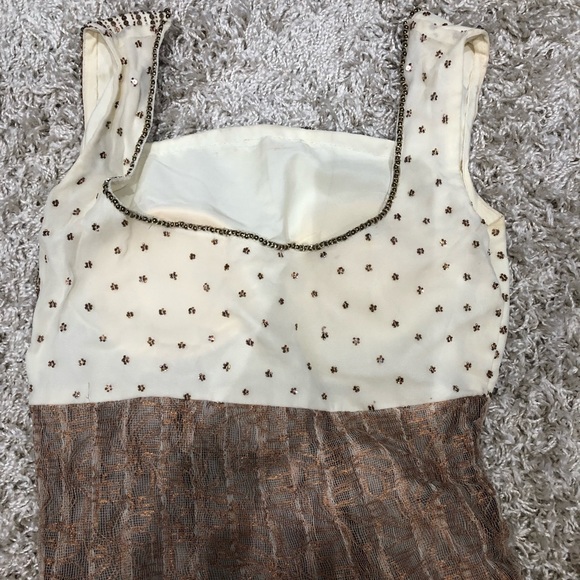 Indian Outfit - knee length Arnakali - Picture 3 of 3